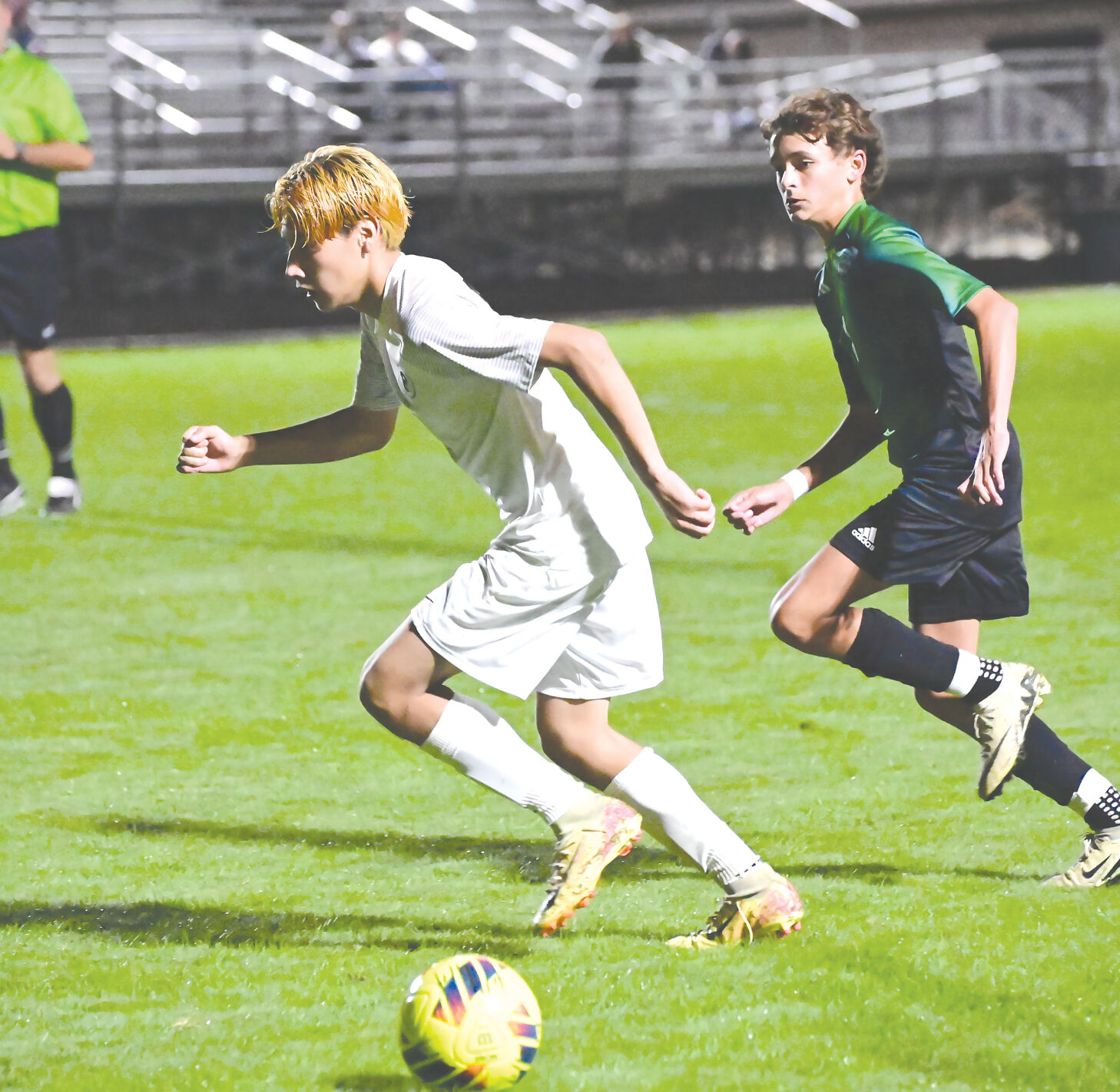 Warriors win, Lady Warriors fall against Mooreville